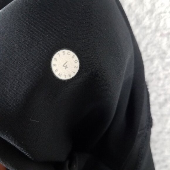 Lululemon On The Fly Skirt Women's 4 Black Active Performance Elastic Waist - Picture 10 of 10